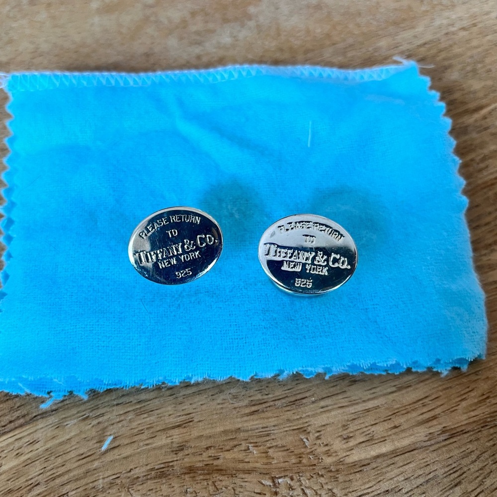 Tiffany & Co. 925 Sterling Silver “Please Return To” Cuff Links w/ Pouch.